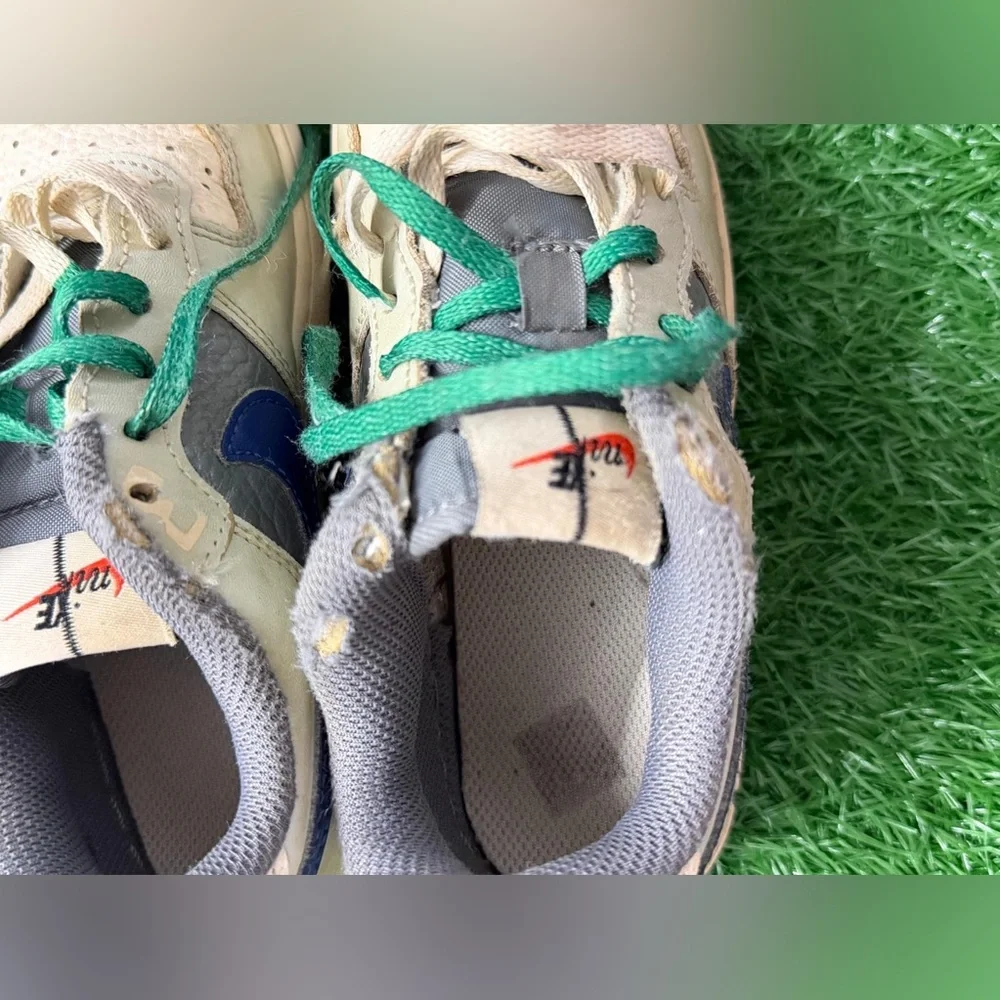 Nike Kids Sneakers in White and Blue Size‎ 13C